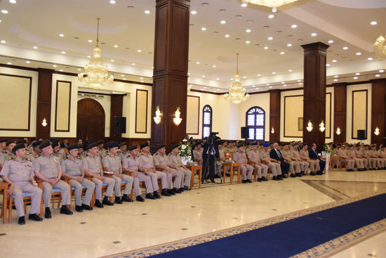 الرئيس عبد الفتاح السيسي مع كبار قادة القوات المسلحة (3)