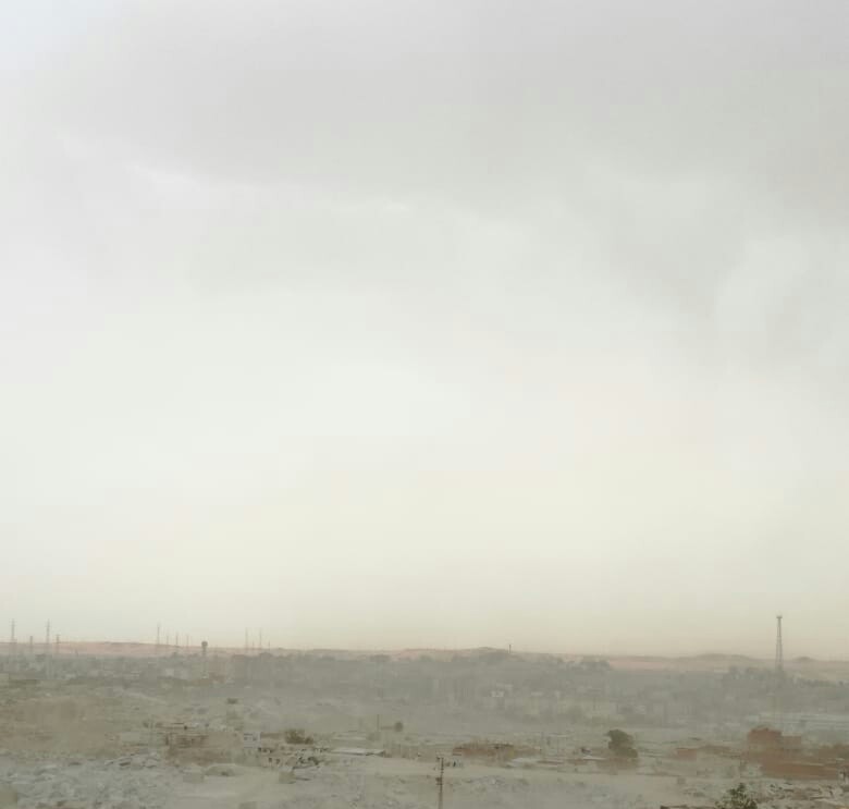 عاصفة ترابية جديدة تضرب محافظة أسوان  (3)