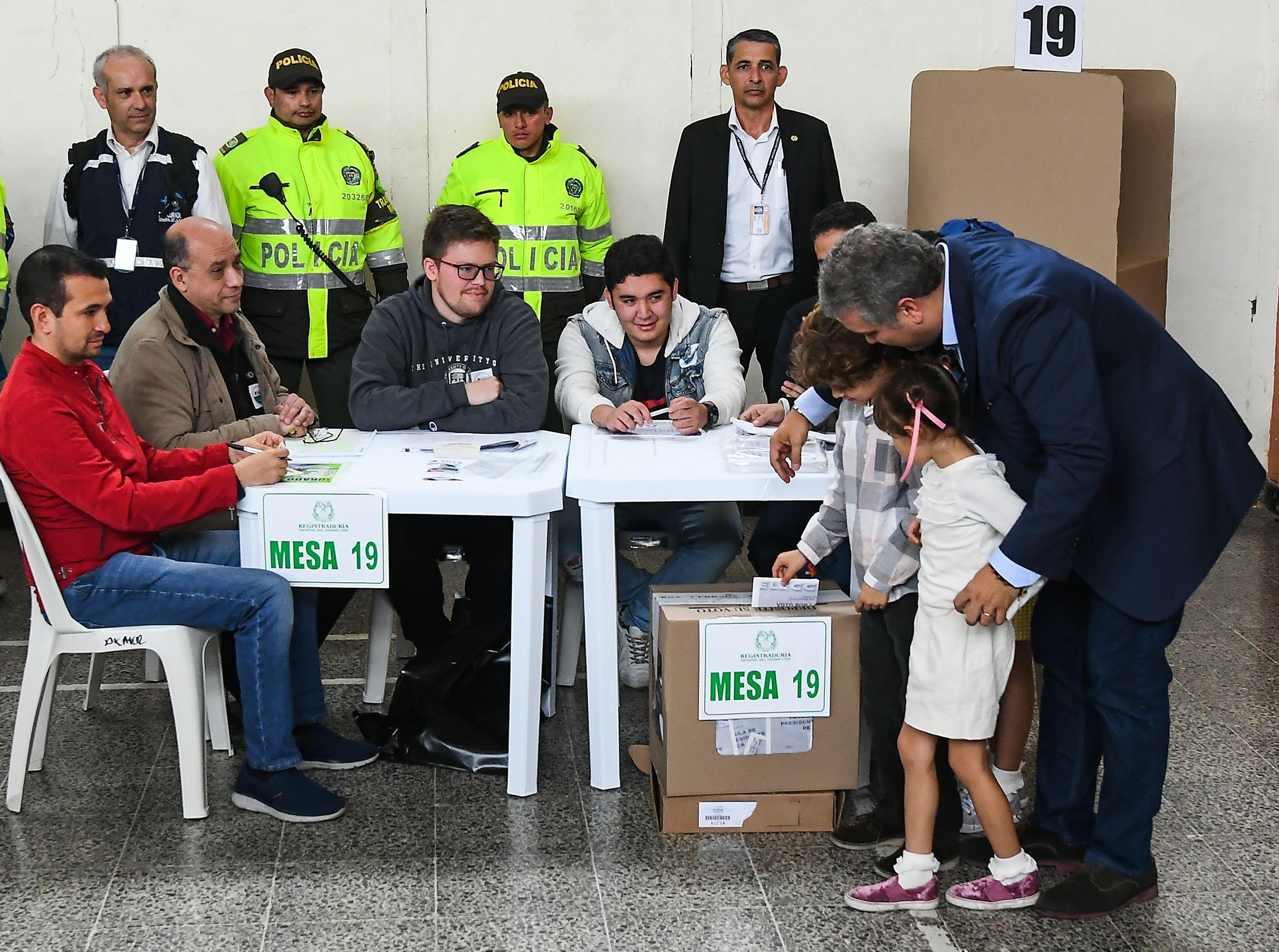 جانب من انتخابات كولومبيا