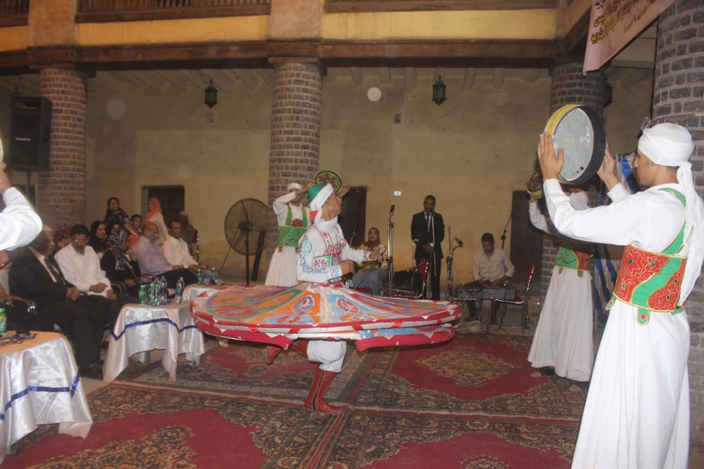 تنشيط السياحة بأسيوط تنظم أمسية وليلة رمضانية بوكالة شلبي الأثريةJPG (4)