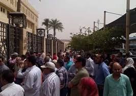 ملاك الوادى الاخضر يتظاهرون امام وزاره الاسكان للمطالبه بتقنين اوضاعهم  (2)