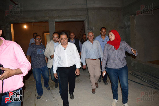 صور وزير الصحة يتفقد مستشفى بورسعيد العام (4)