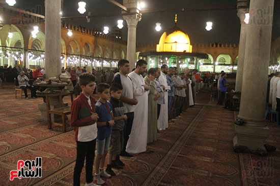 صور  صلاة التراويح فى مسجد عمرو بن العاص (1)