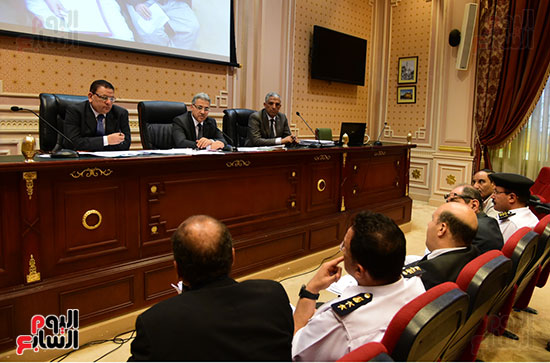 صور لجنة الإدارة المحلية بمجلس النواب (3)