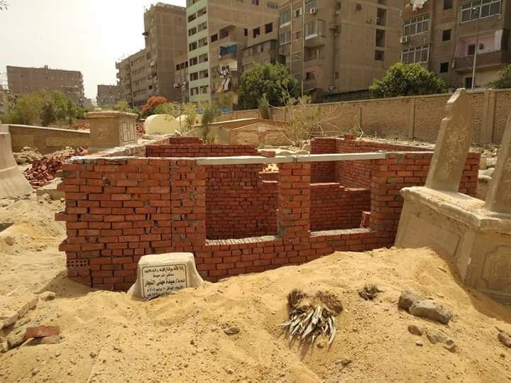 بناء مقابر جديدة