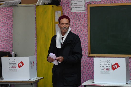 43724-صور-انتخابات-تونس-(6)