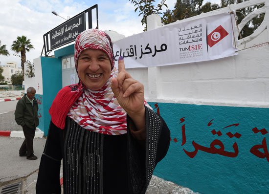62437-صور-انتخابات-تونس-(9)
