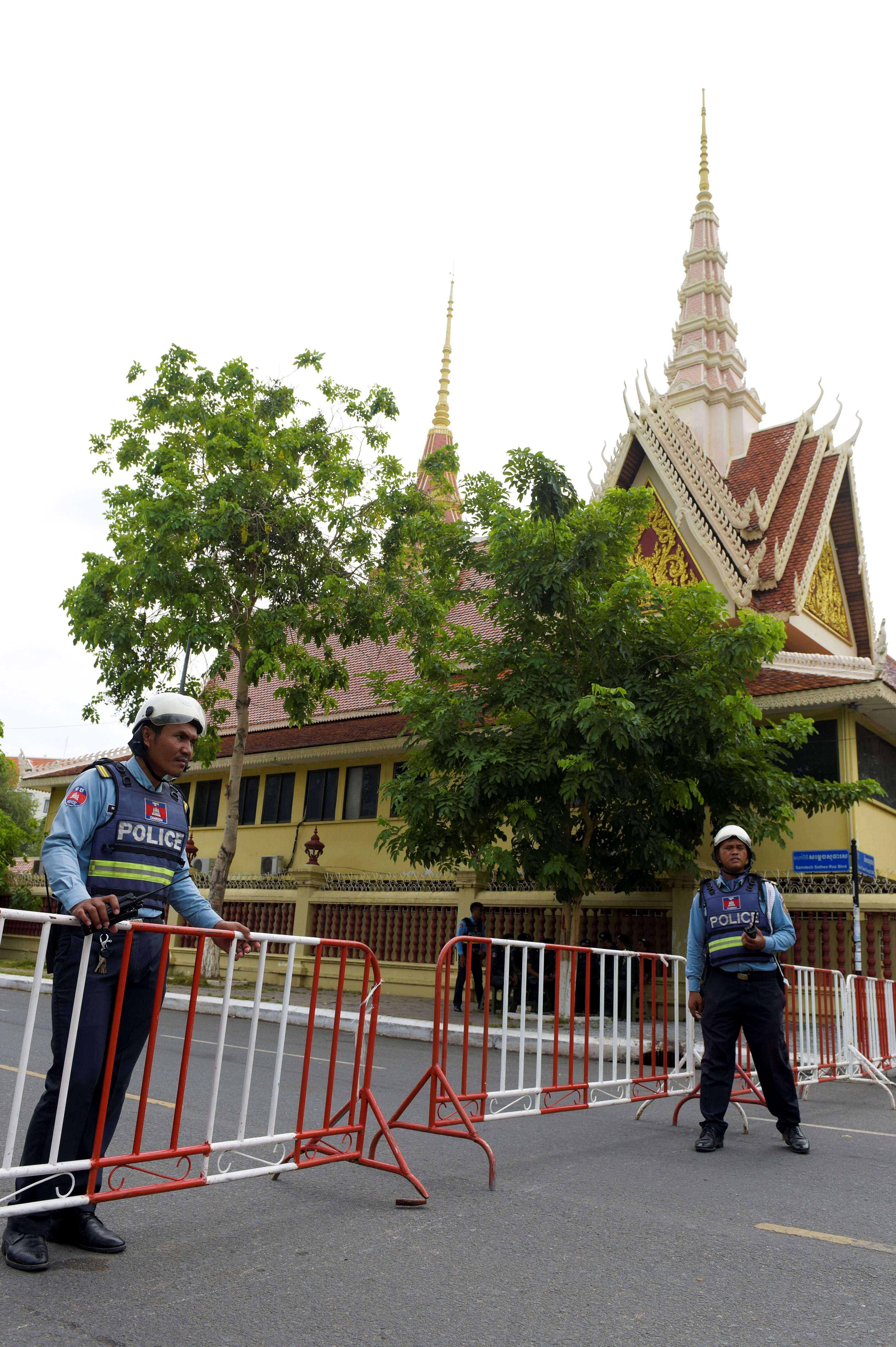 الشرطة الكمبودية 