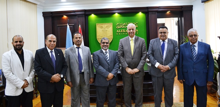 رئيس جامعة الإسكندرية يستضيف نظيره فى جامعة اليمن  (2)