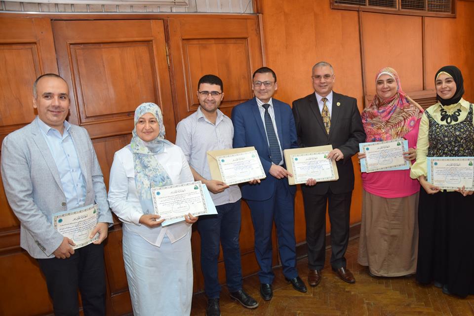 جنب من التكريم  (3)