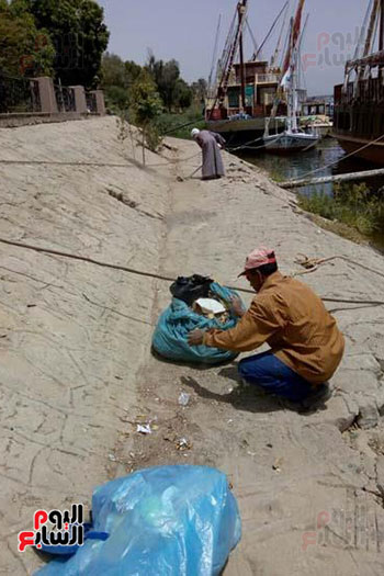 جانب من حملات تنظيف نهر النيل بالاقصر