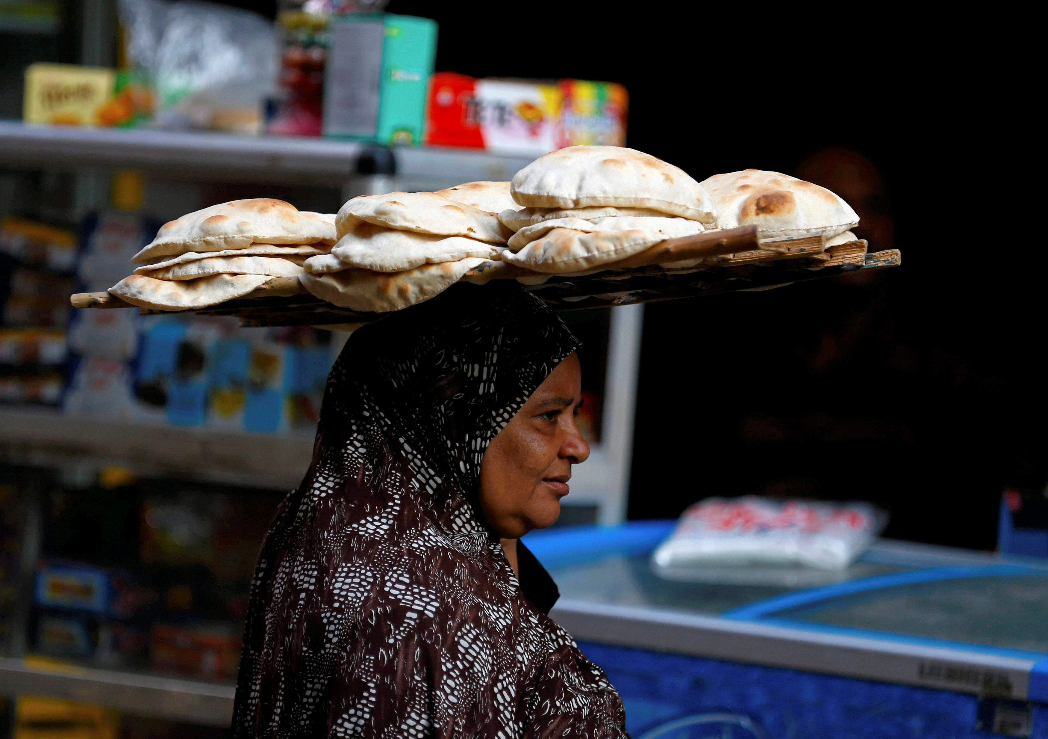 73 مليون مواطن يستفيدون من نظام دعم الخبز