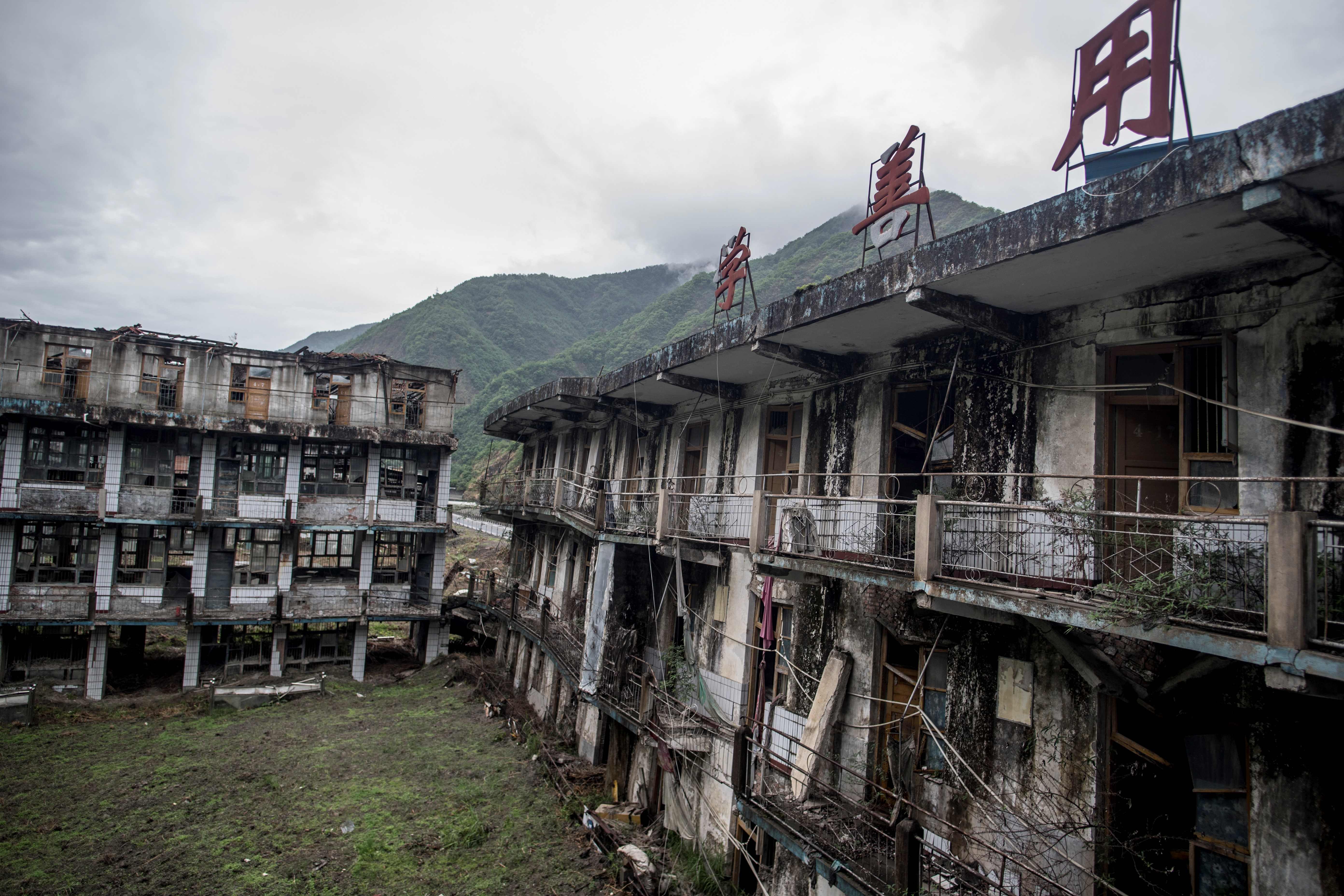 توقف الحياة فى سيتشوان الصينية بسبب زلزال 2008