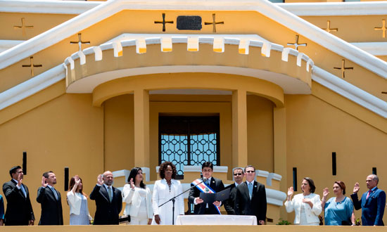 حفل تنصيب رئيس كوستاريكا الجديد كارلوس ألفارادو