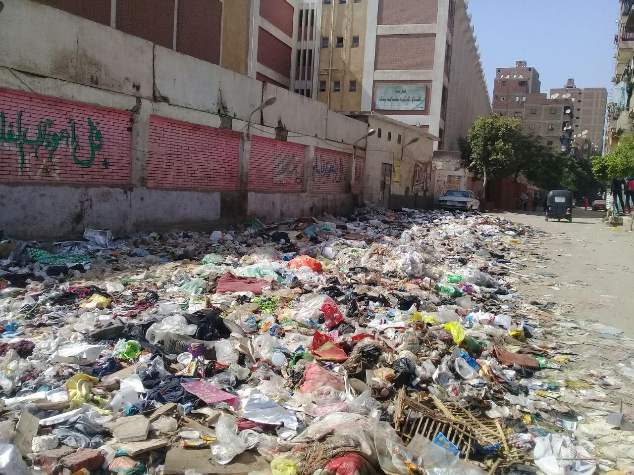 انتشار القمامة بشوارع حى شبرا الخيمة (7)