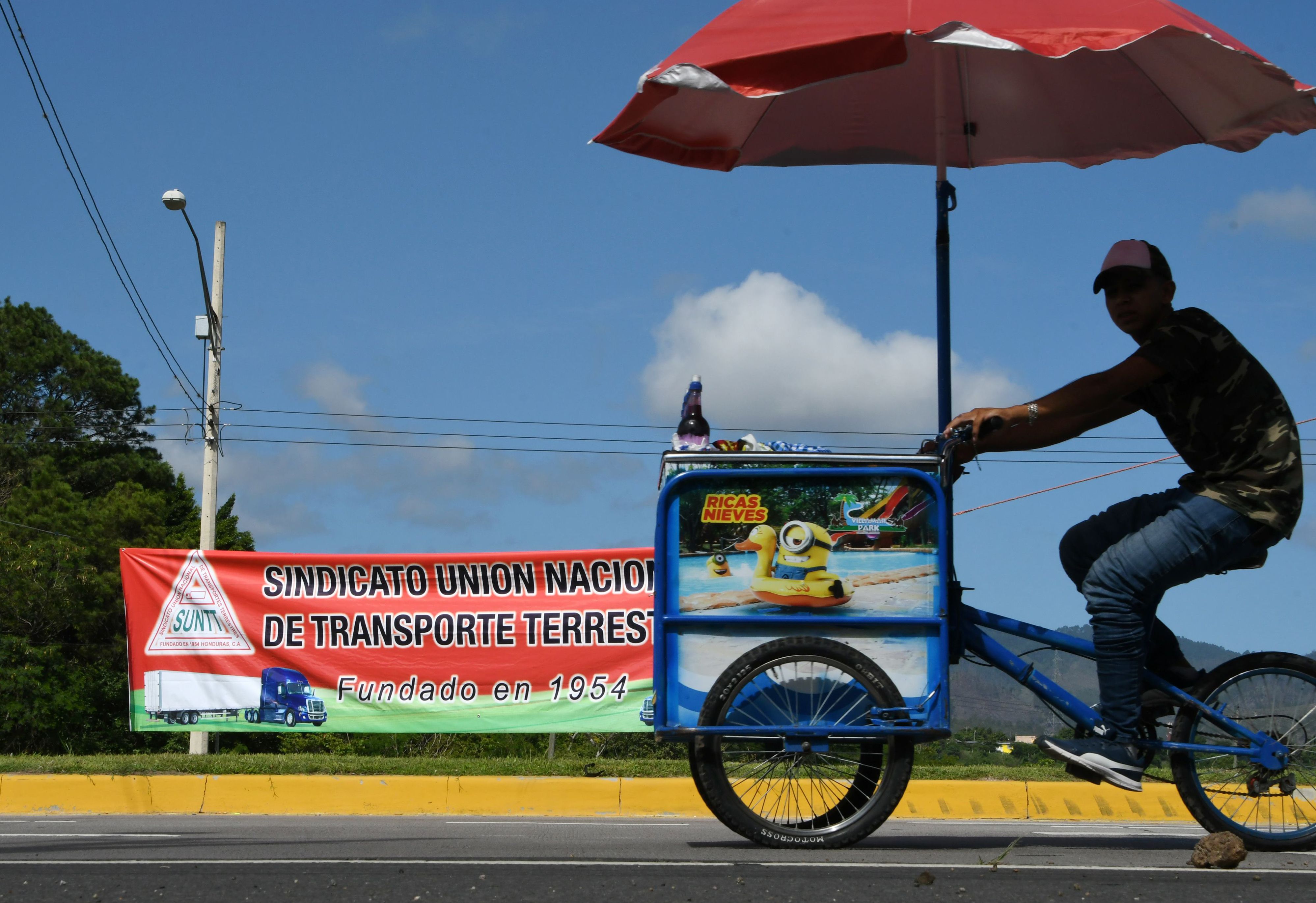 لافتة تدعو للاضراب فى هندوراس