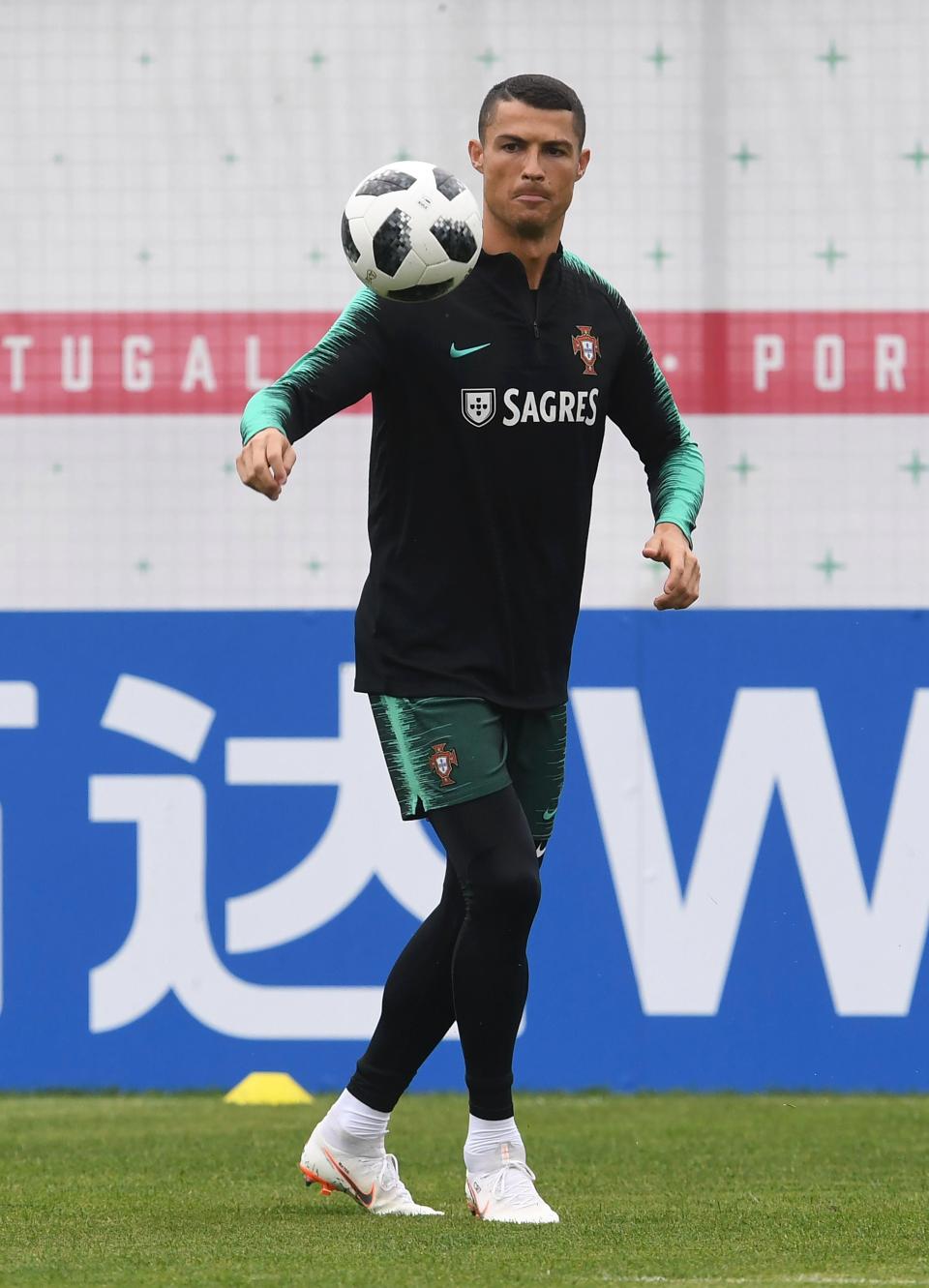 رونالدو نجم منتخب البرتغال رونالدو نجم منتخب البرتغال