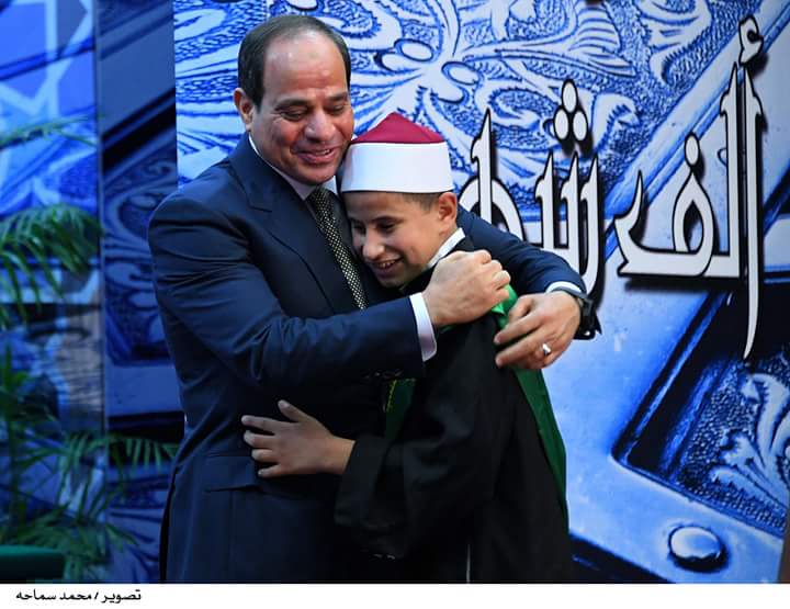 الطفل المعجزة والرئيس السيسى  (2)
