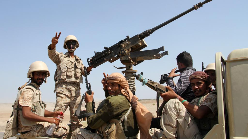 الجيش اليمنى يخوض معركة التحرير فى الحديدة