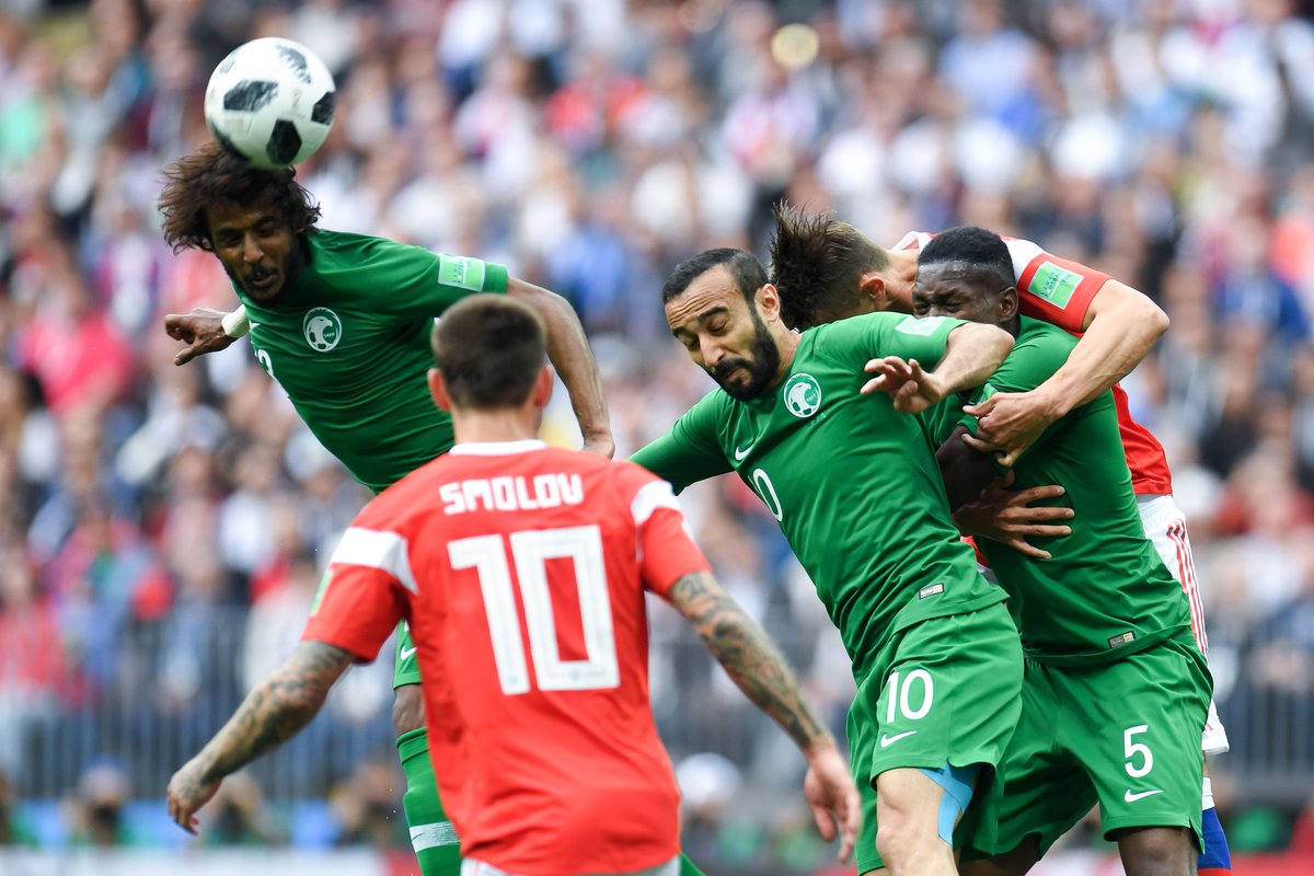 مباراة السعودية ضد روسيا في افتتاح كاس العالم (4)
