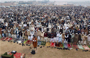إحدى ساحات الصلاة فى باكستان