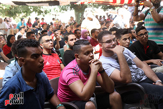 صور  الجماهير المصرية يتابعون مباراة منتخب مصر (44)