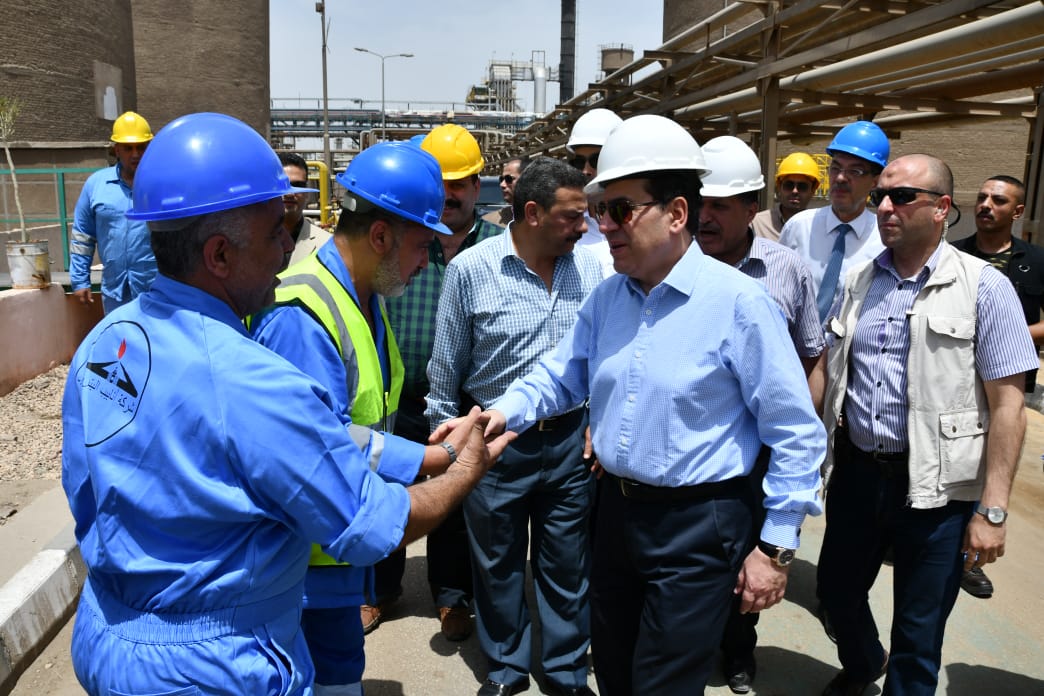 وزير البترول يتفقد مصانع البوتاجاز