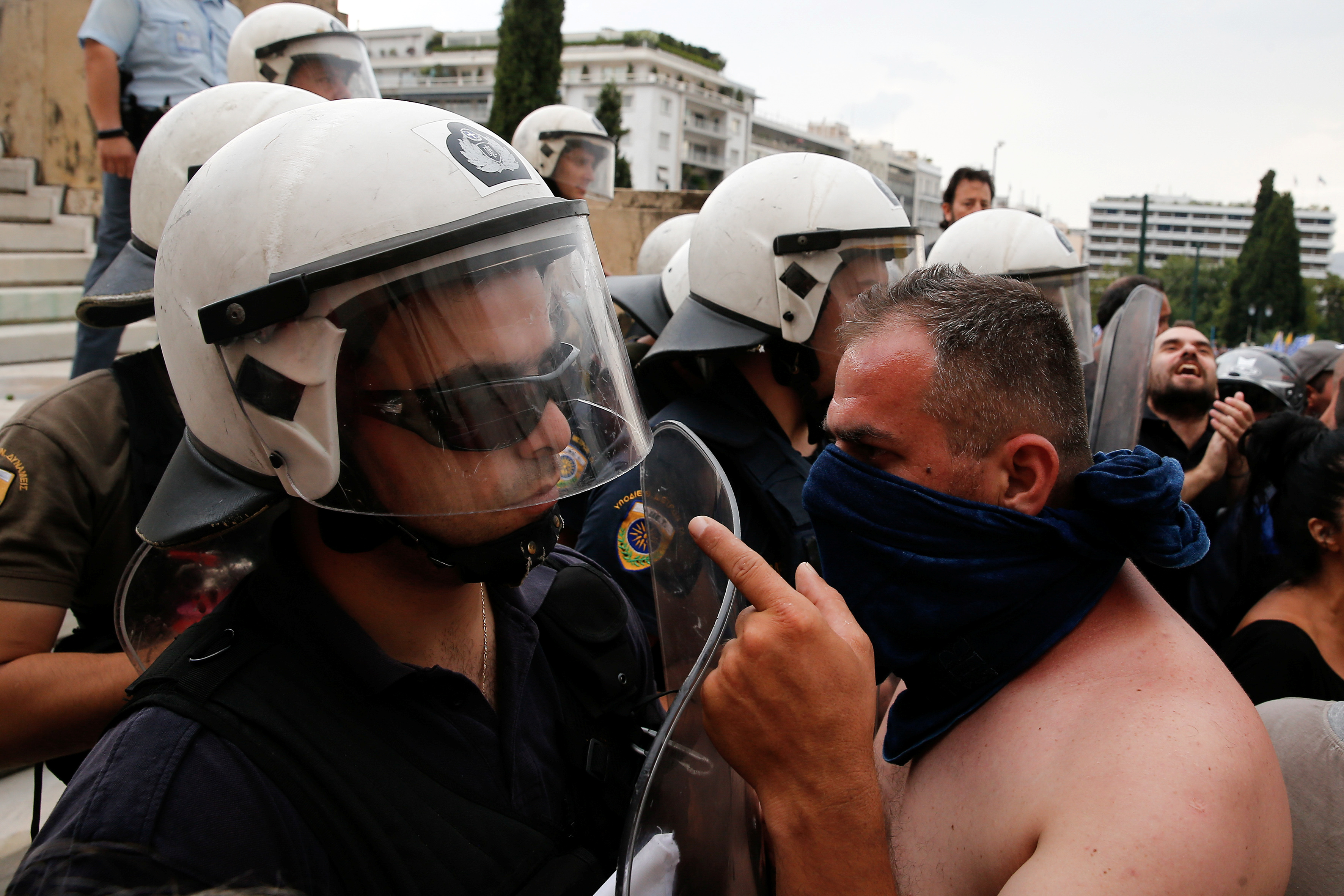 اصطدمات الشرطة اليونانية مع المتظاهرين