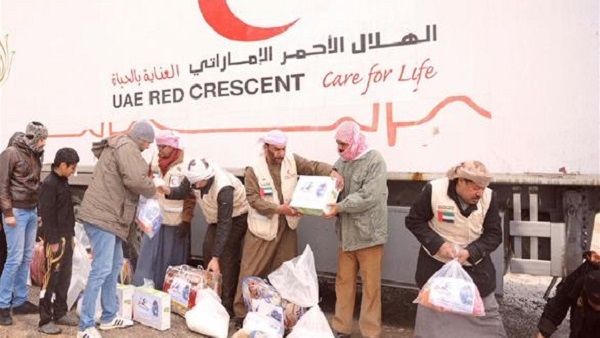 الهلال الأحمر الإماراتى يوزع مساعدات فى اليمن