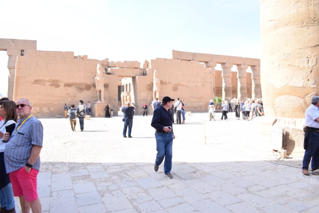 زيارات مميزة للأجانب والمصريين للمعابد خلال العيد (6)