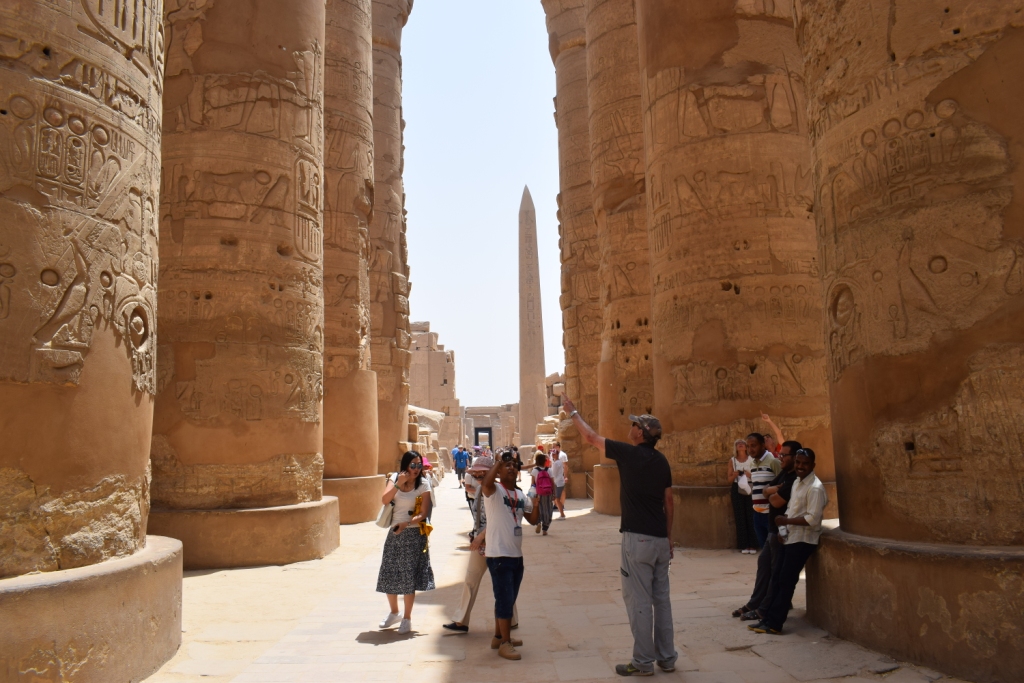 زيارات مميزة للأجانب والمصريين للمعابد خلال العيد (20)