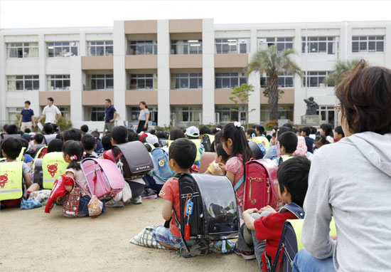 إخلاء مدرسة بمقاطعة جونما باليابان