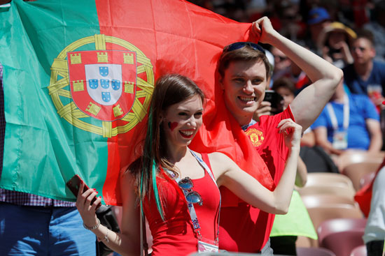 جميلات البرتغال يتألقين فى مباراة المغرب
