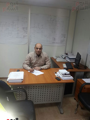 11-المهندس-محمد-سعد-النادى-،مدير-عام-التشغيل-بمحطة-كهرباء-البرلس