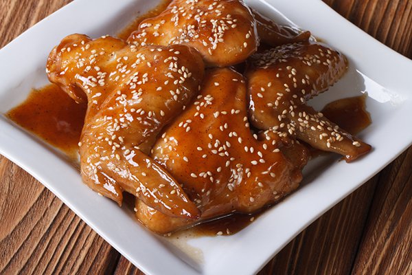 طريقة عمل أجنحة الدجاج بالسمسم2