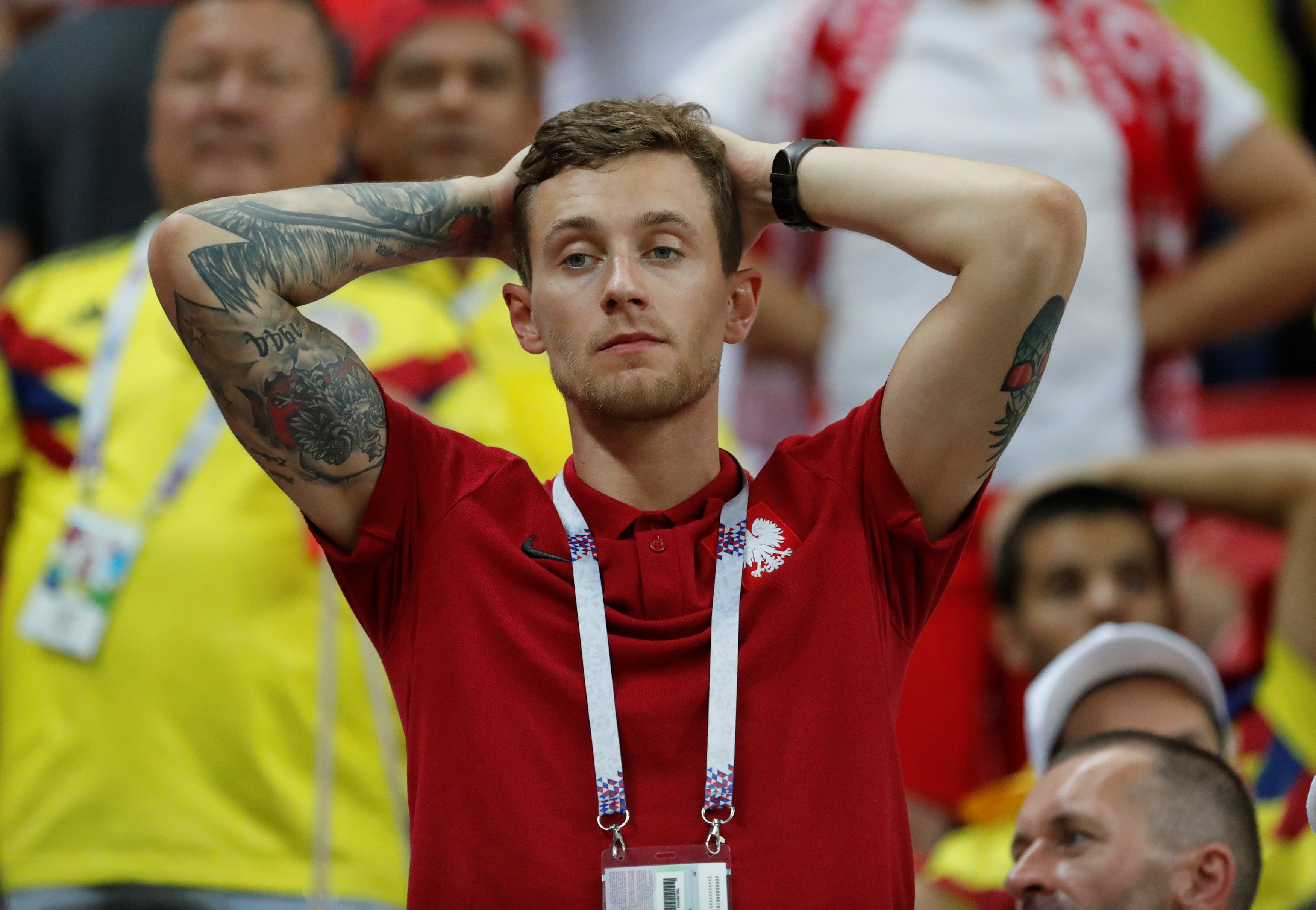 حزن جماهير بولندا بعد وداع كأس العالم (4)