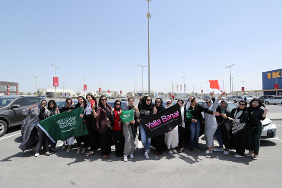 سعوديات يحتفلن بقيادة السيارات فى شوارع المملكة