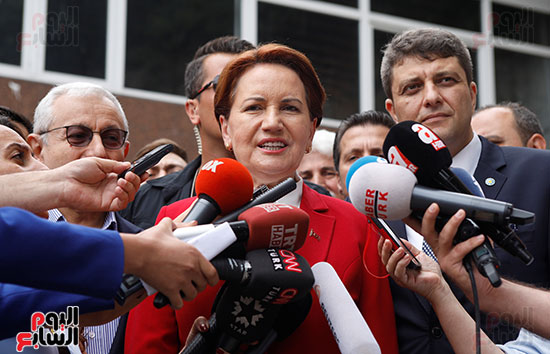 مرشحة رئاسية فى تركيا تدلى بتصريحات صحفية