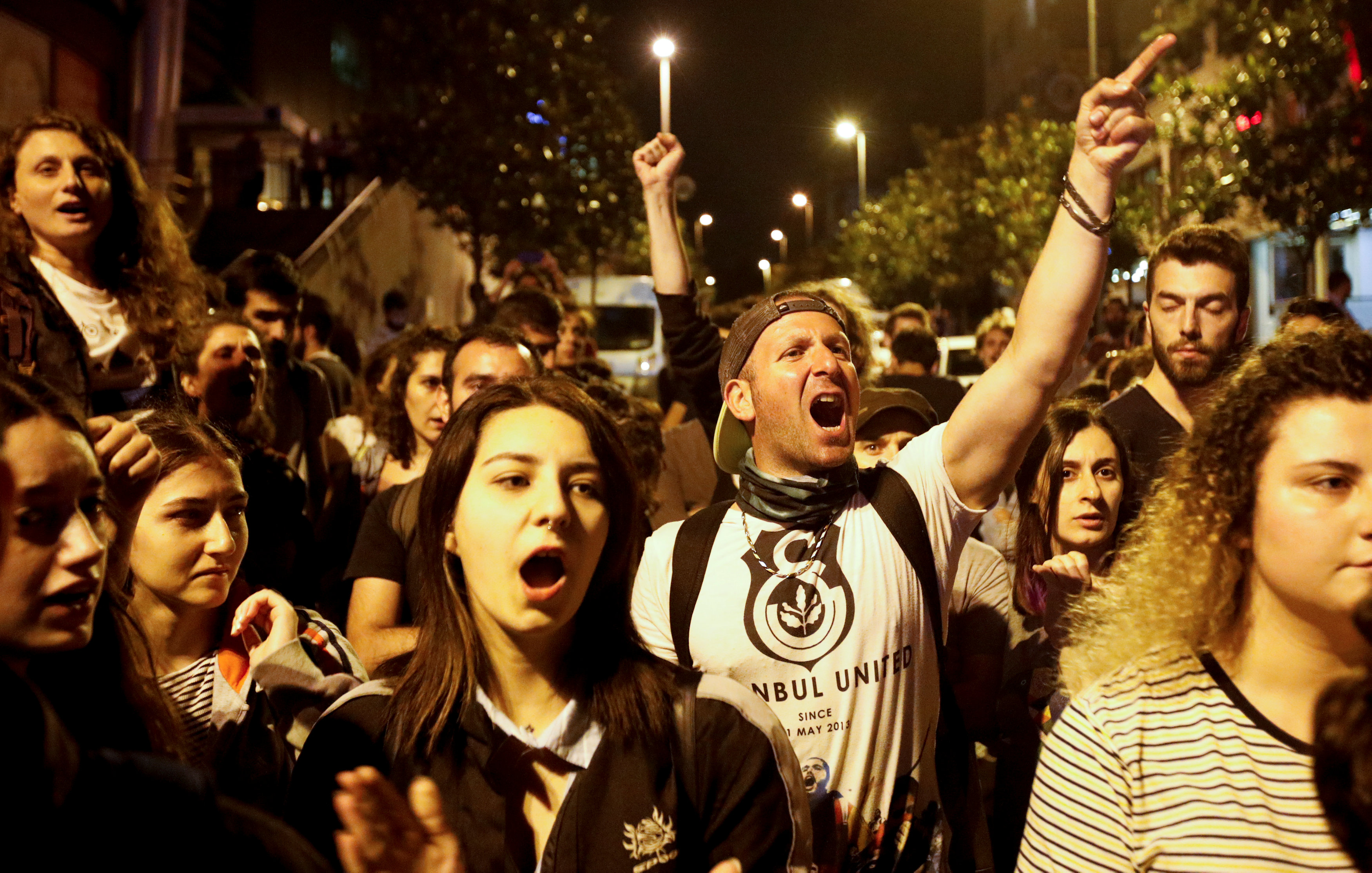 محتجون ضد نتائج الانتخابات في تركيا