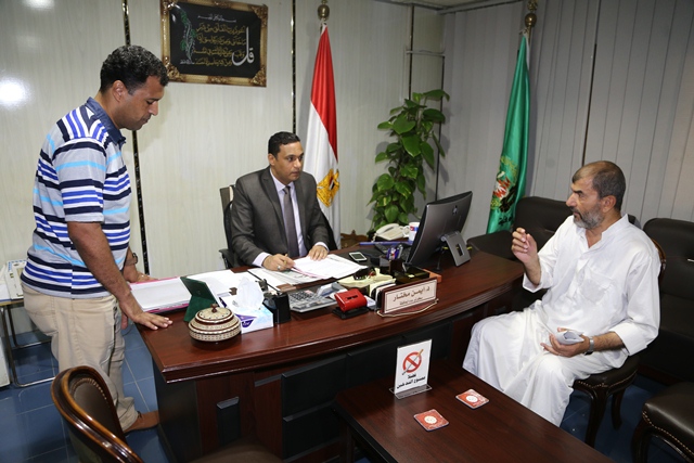 لقاء سكرتير عام محافظة المنوفية بالمواطنين (6)