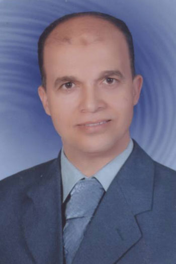 أ- عبد الحميد حمزة معلم خبير في الجغرافيا