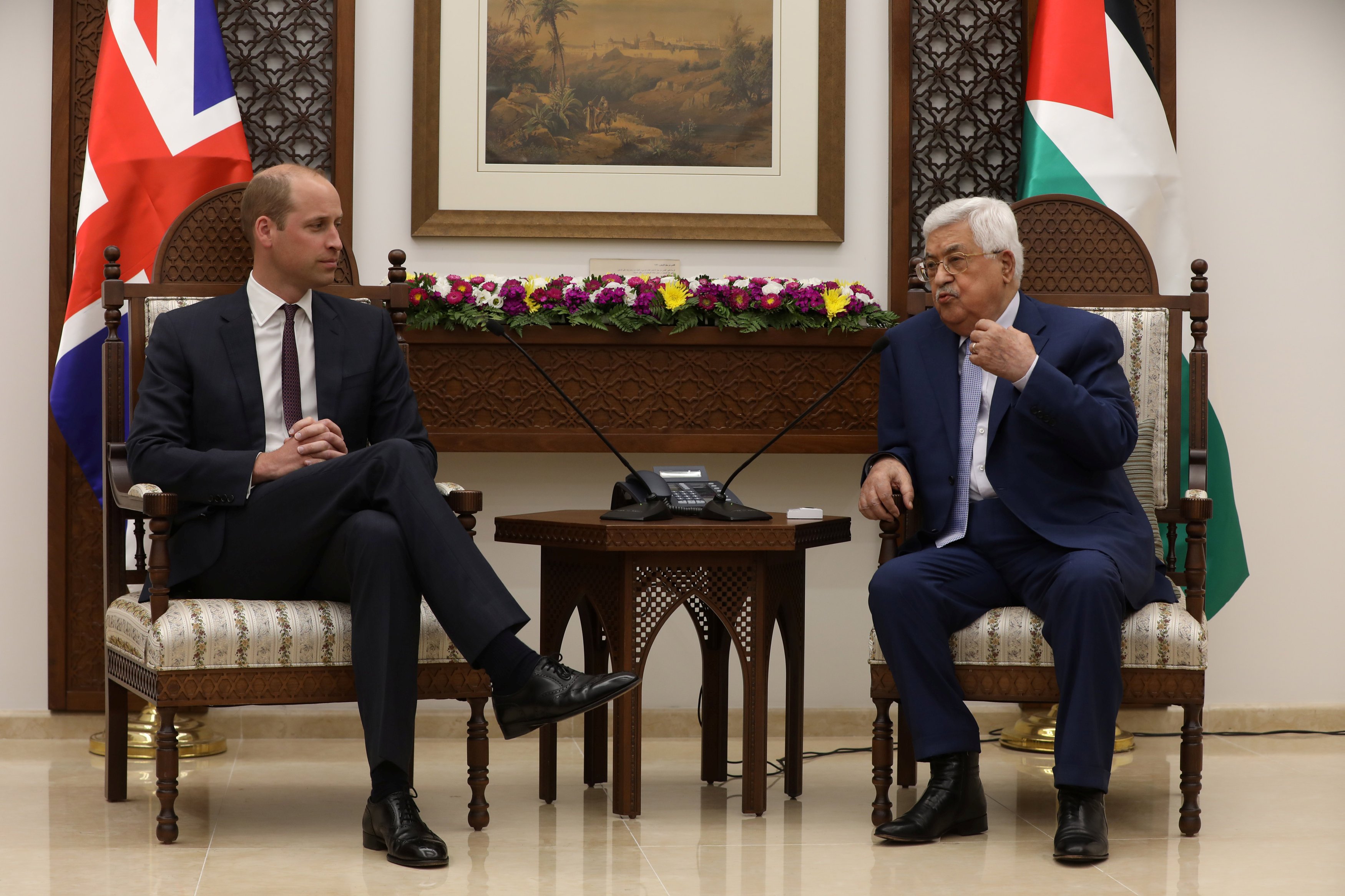 خلال الحوار بين الرئيس الفلسطينى والأمير وليام