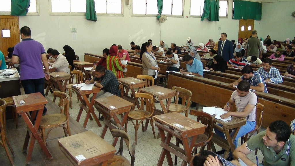 امتحانات التعليم المفتوح بجامعة المنيا (5)