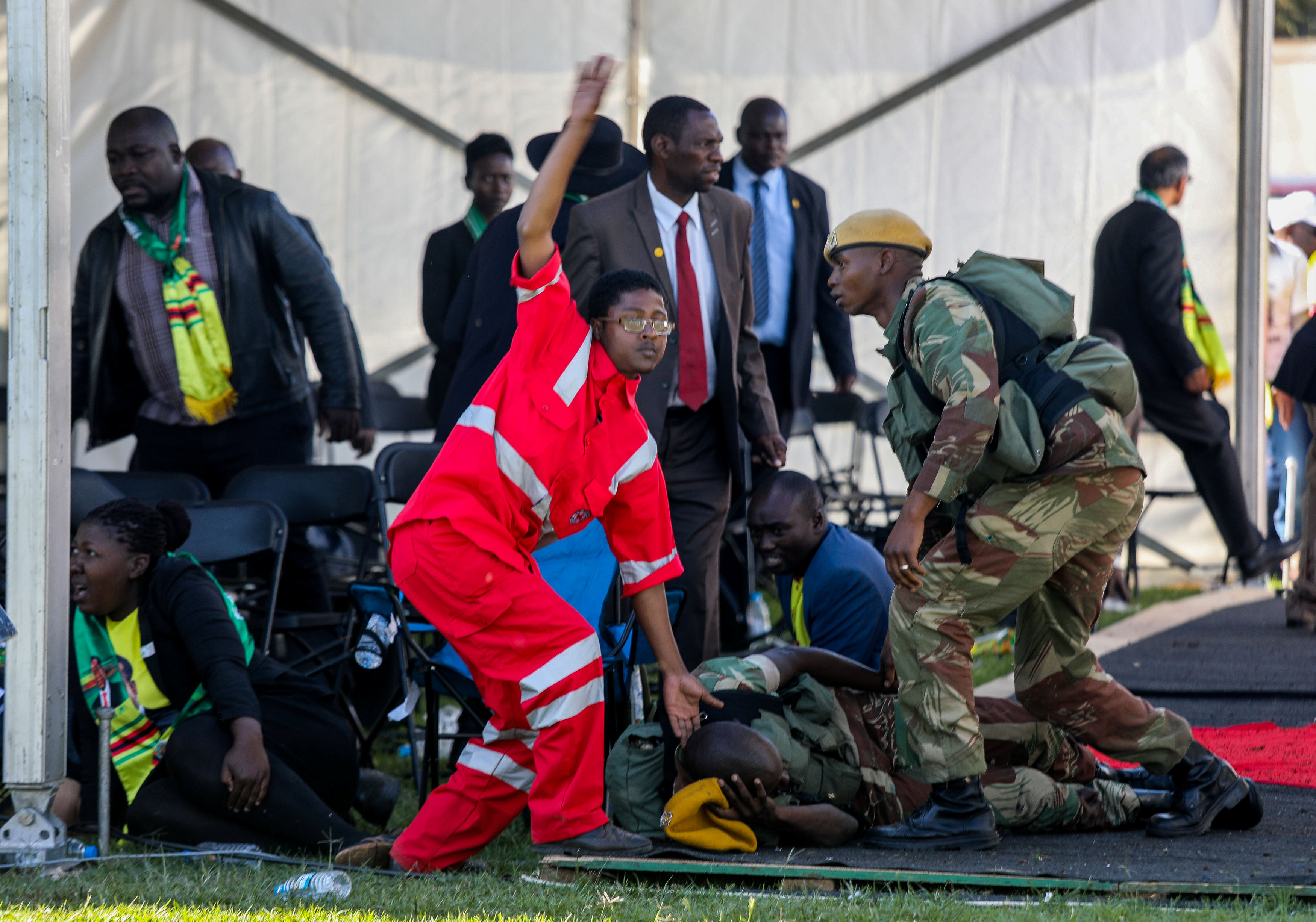 وقوع إصابات فى تفجير استهدف رئيس زيمبابوى
