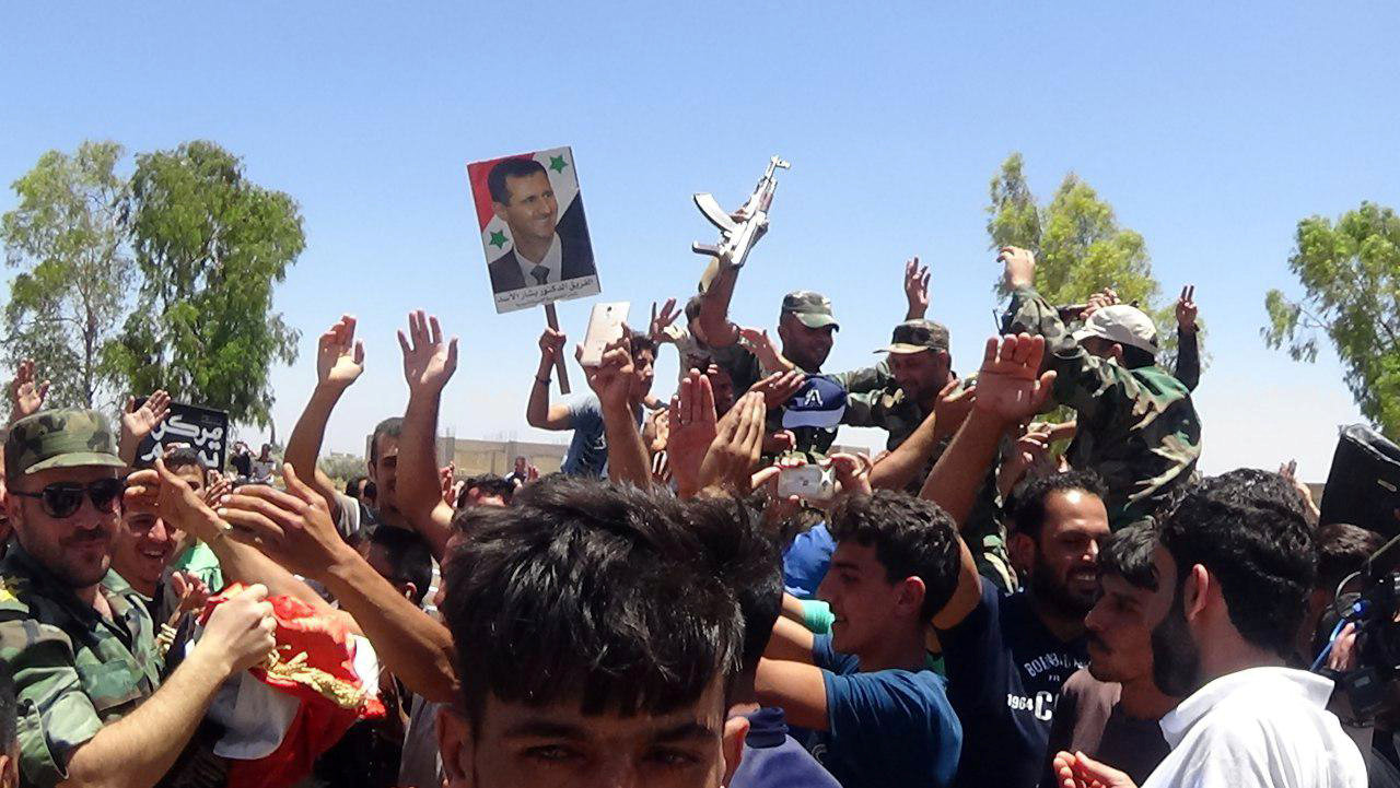 احتفالات فى درعا بانتصارات الجيش السورى