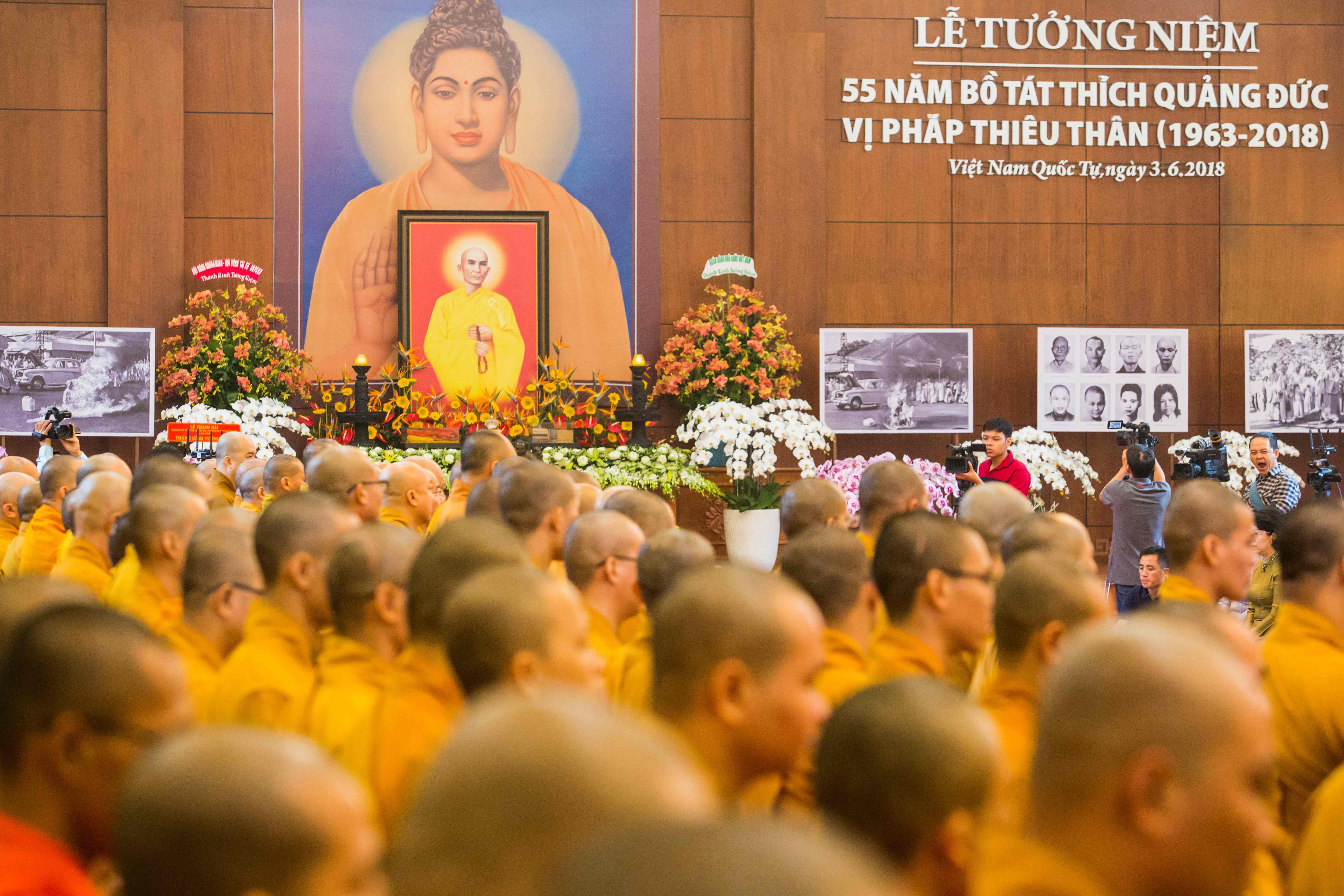 طقوس بوذية لاحياء ذكرى انتحار راهب بوذى بسبب الاضطهاد
