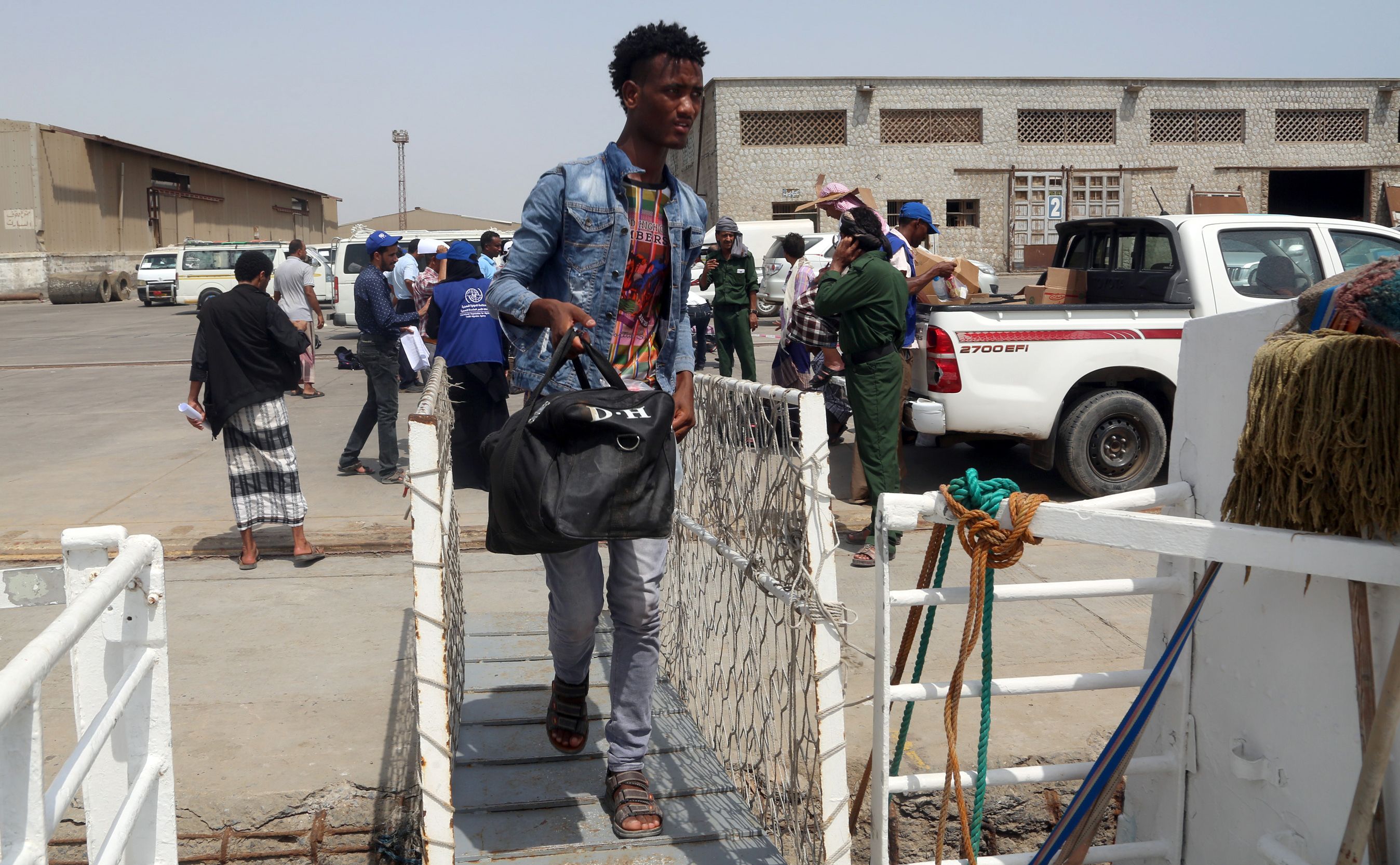 مهاجرون أثيوبيون يغادرون اليمن فى طريق العودة لوطنهم