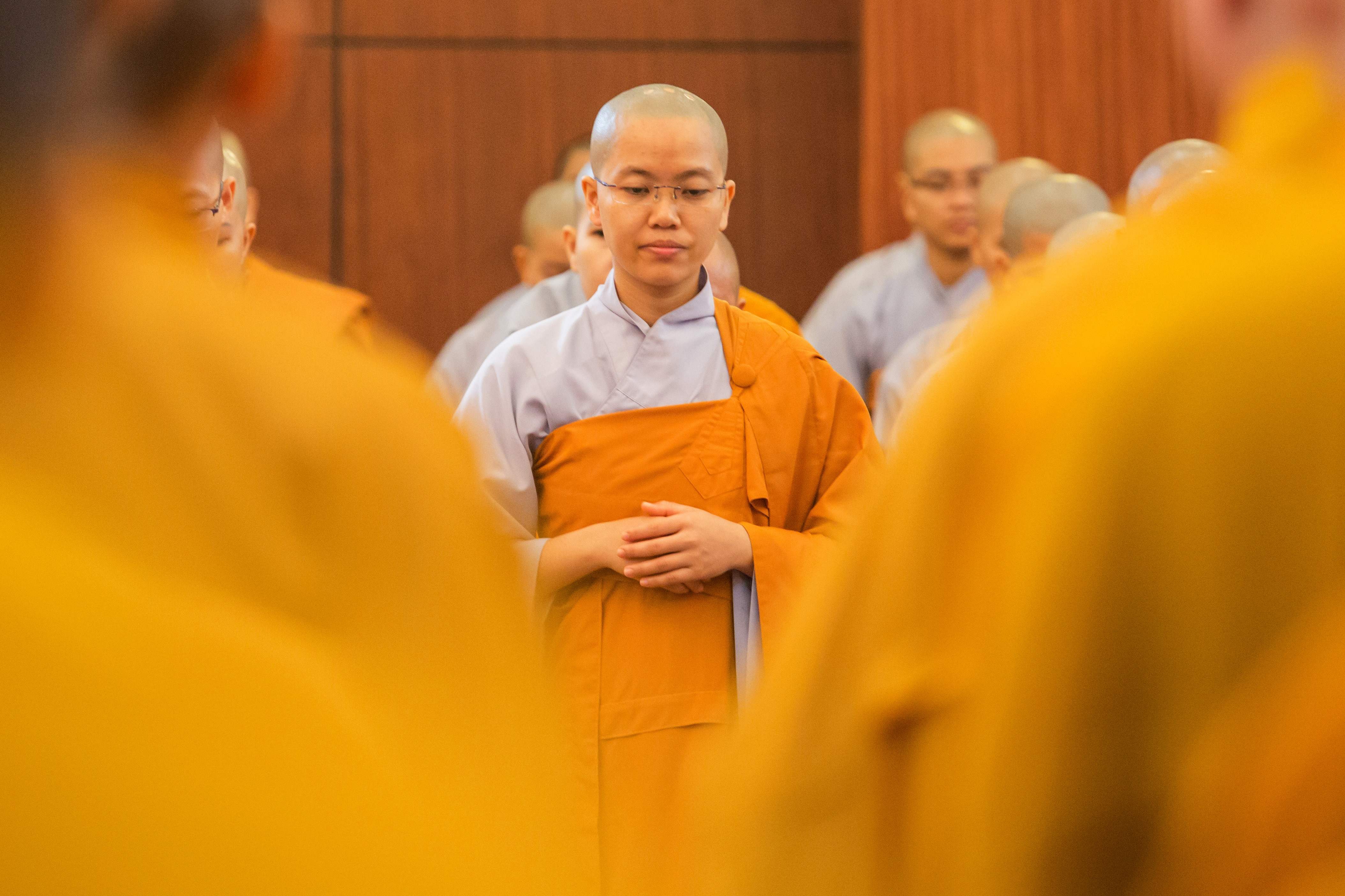 صلوات الرهبان البوذيون فى فيتنام