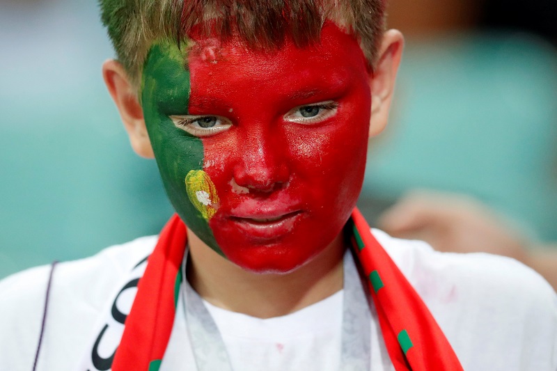 حزن جماهير البرتغال بعد وداع مونديال 2018 (1)