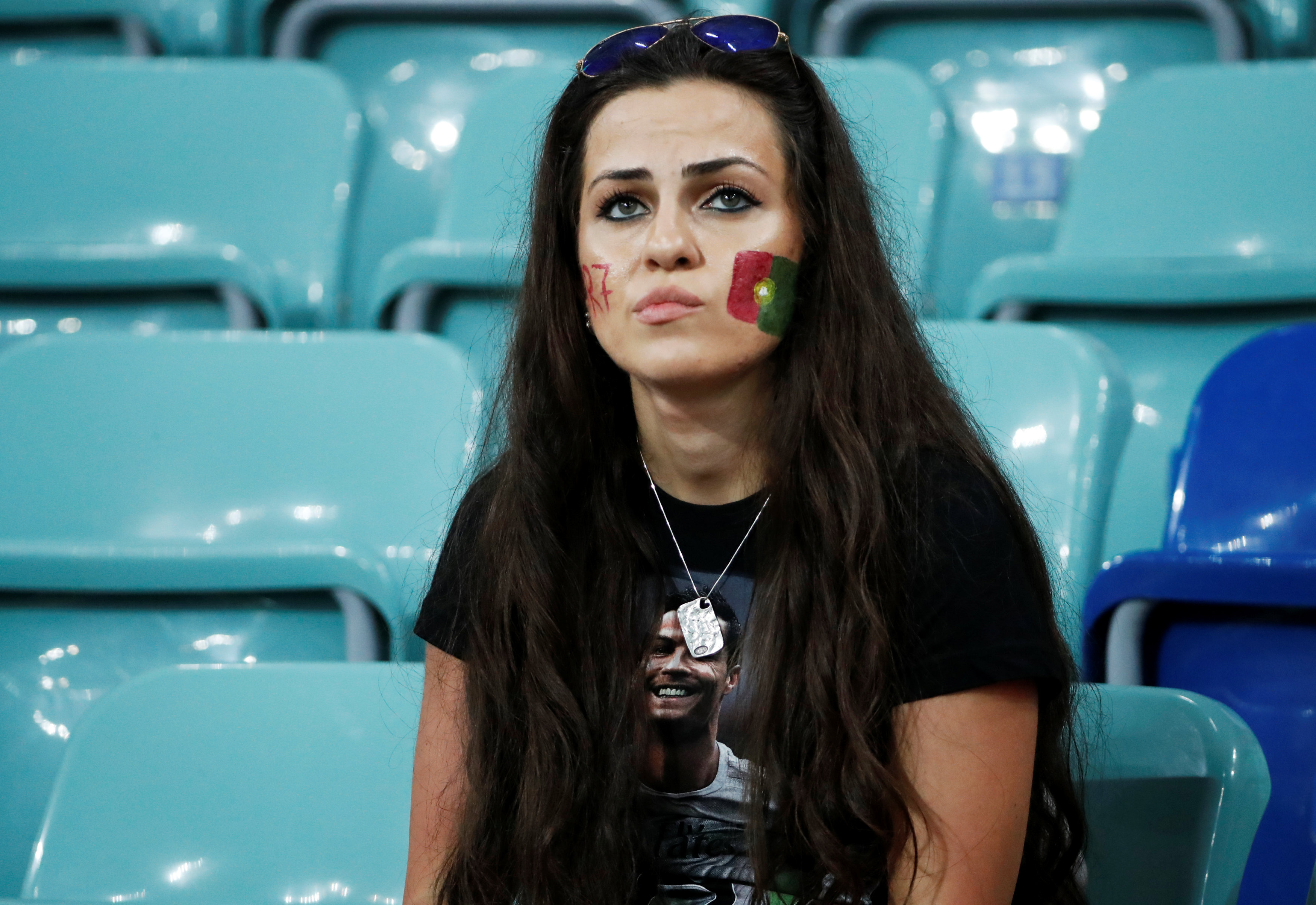 حزن جماهير البرتغال بعد وداع مونديال 2018 (2)